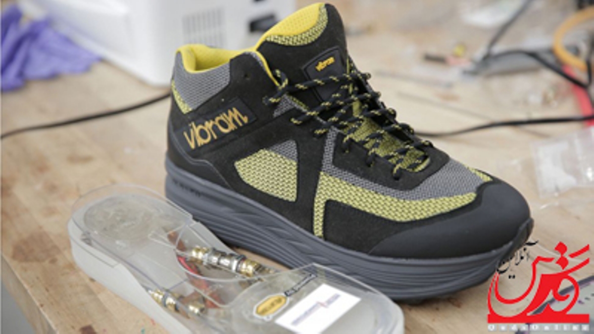 Electricity generating shoes