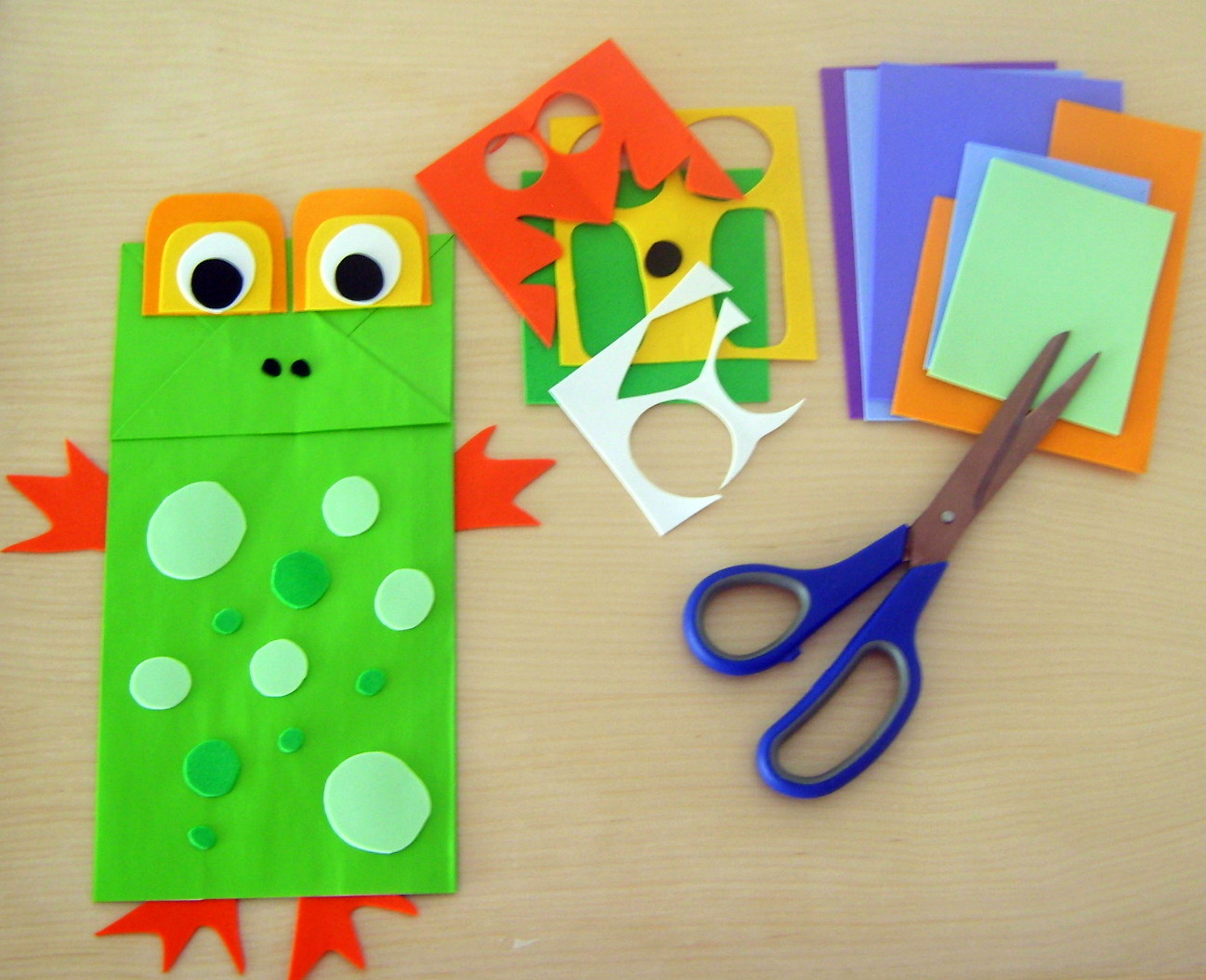 Create paper frog puppets easy DIY craft ideas